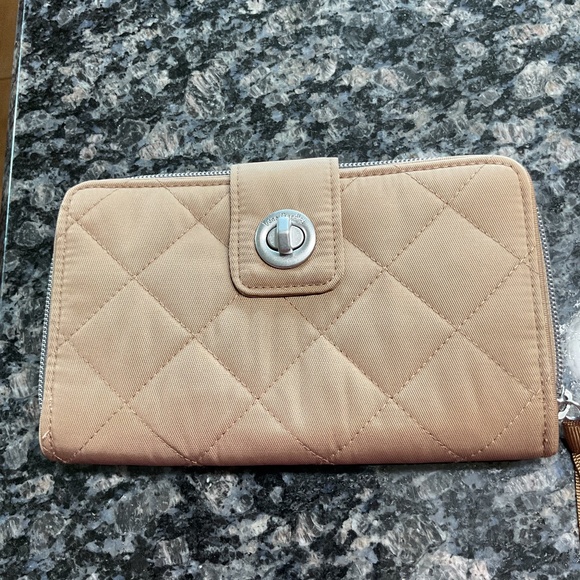 Vera Bradley RFID Turnlock Wallet Meadowlark Tan NWOT - Picture 1 of 3